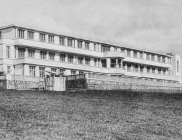 Aurillac, maison de l’enfance (atrium), Georges Breuil architecte